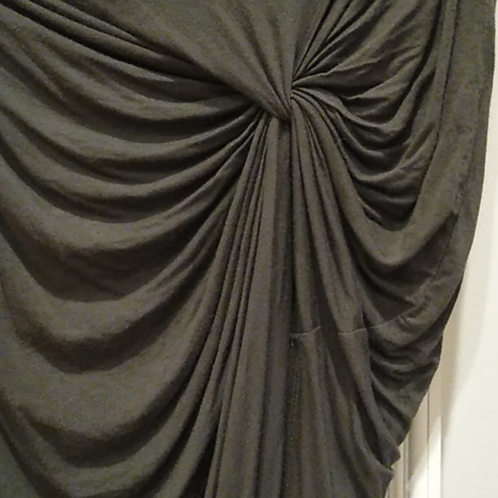 CharlotteRusse highlow/assymetrical skirt: Olive - Picture 2 of 4